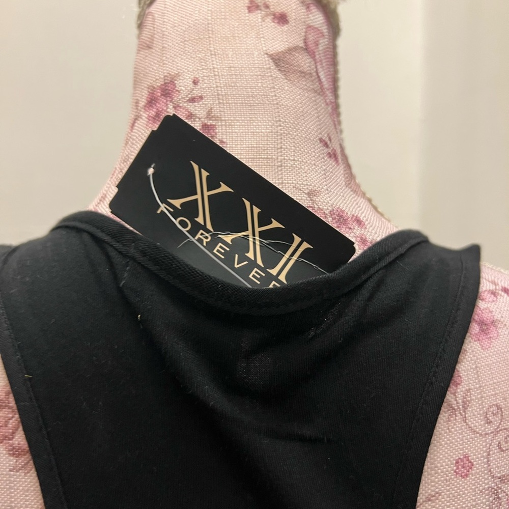 Tank top - Picture 5 of 9